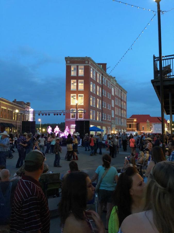 Frontier Hotel Pawhuska 外观 照片
