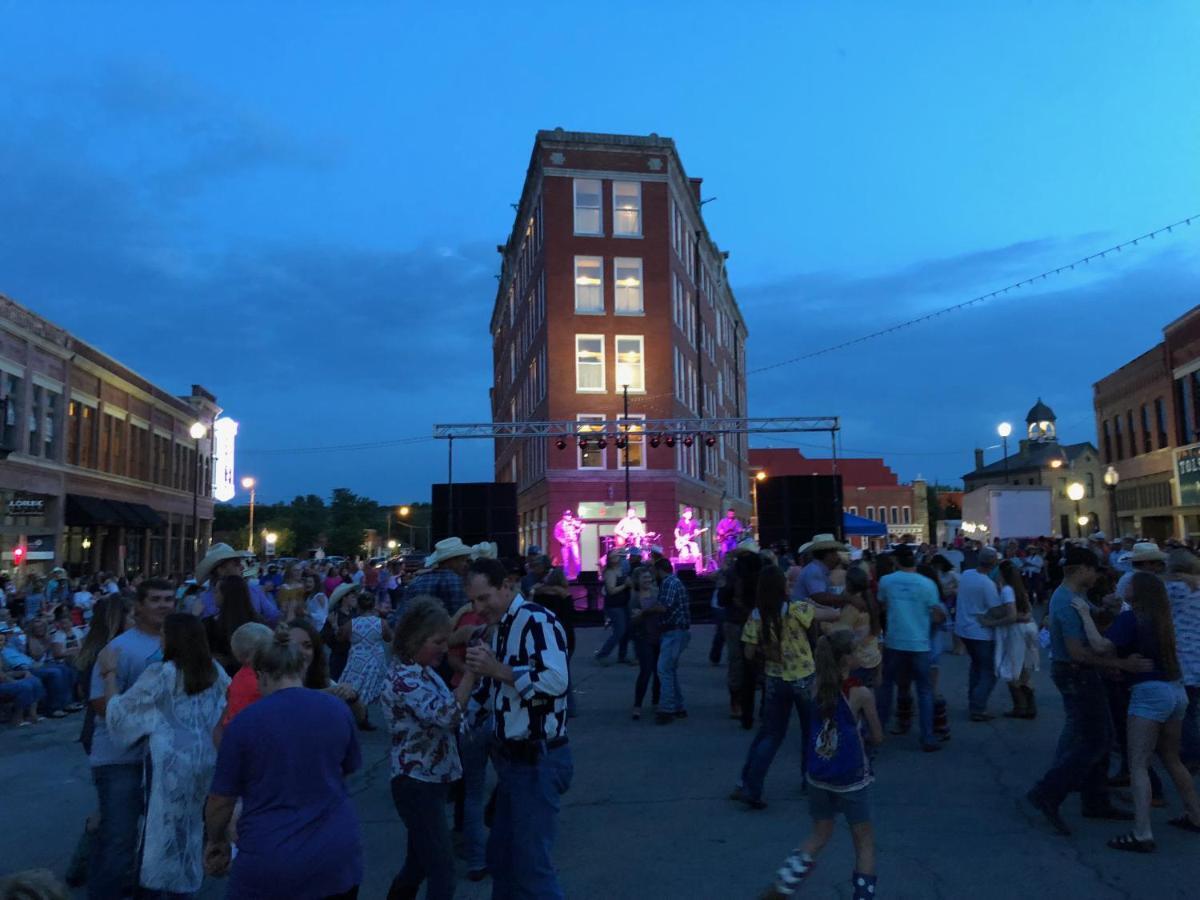 Frontier Hotel Pawhuska 外观 照片